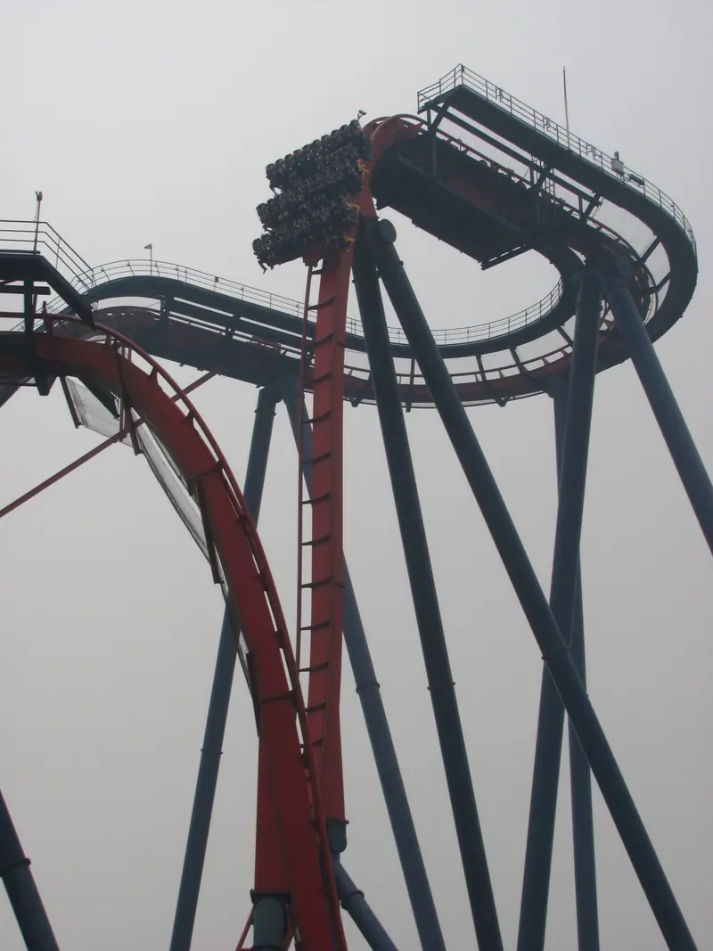 Diving Coaster - Happy Valley Shanghai 10